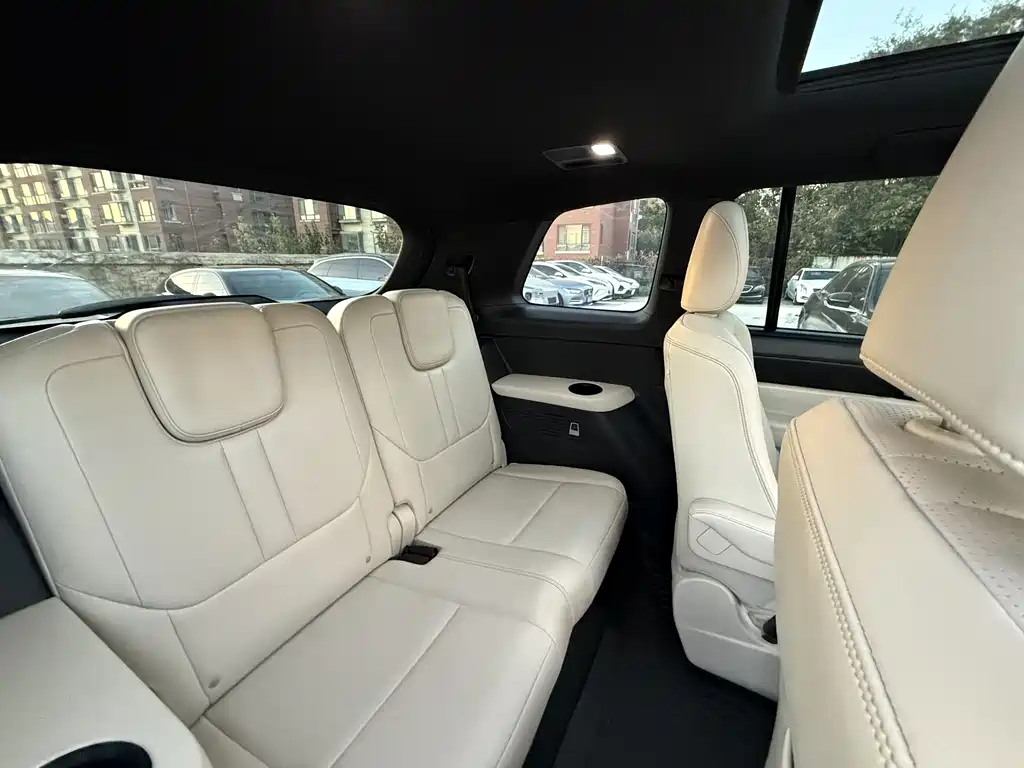 Li Auto Li ONE — миниатюра 11
