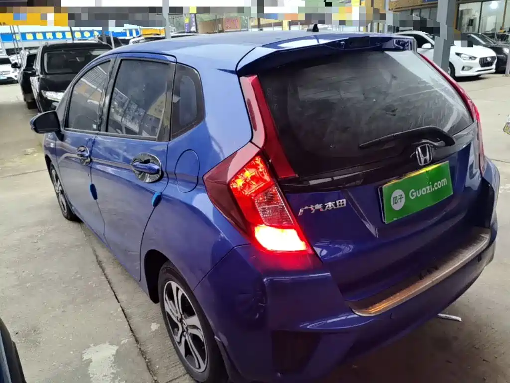 Honda Fit — миниатюра 5