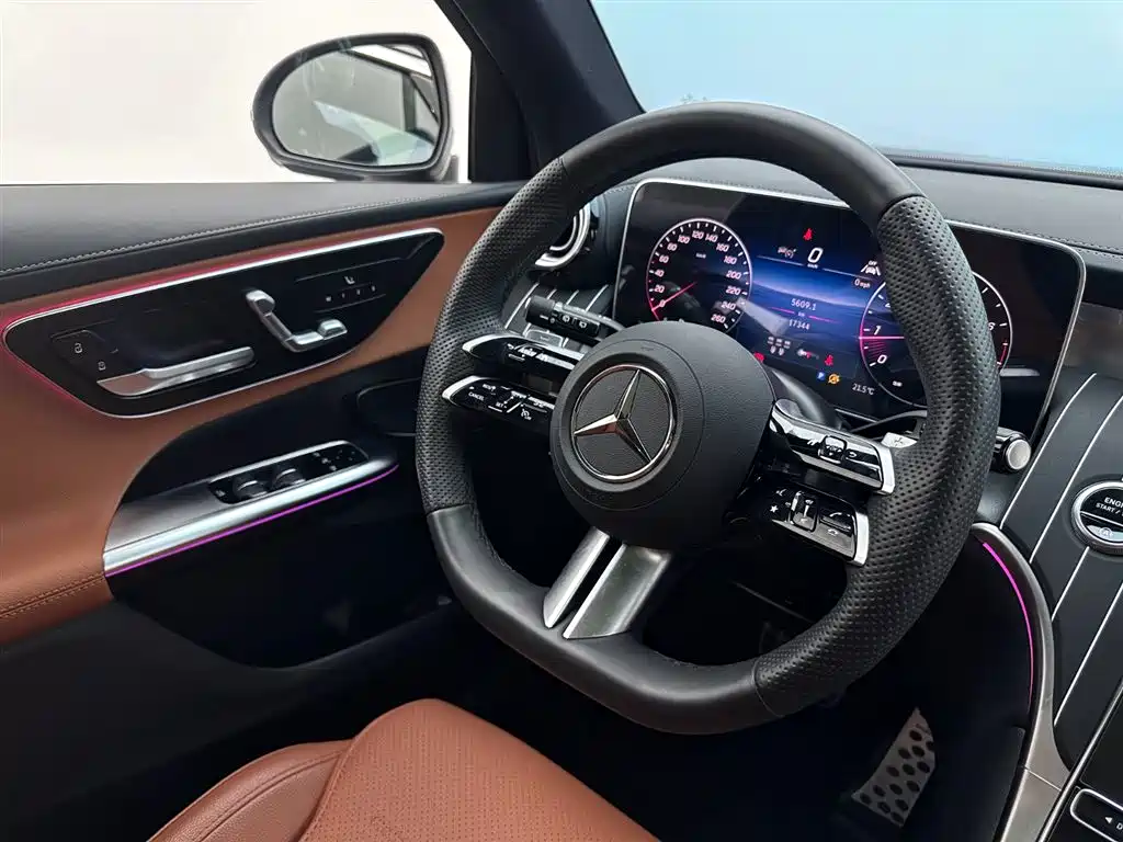 Mercedes-Benz GLC 2024 GLC 300 L 4MATIC 7 мест