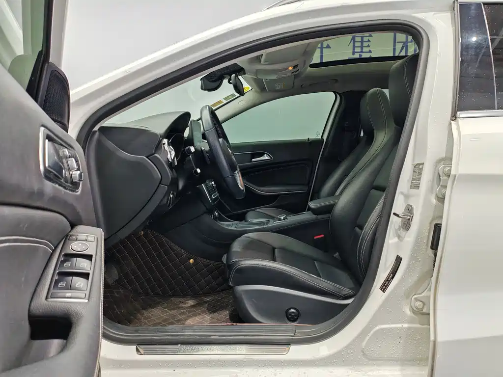Mercedes-Benz GLA — миниатюра 11