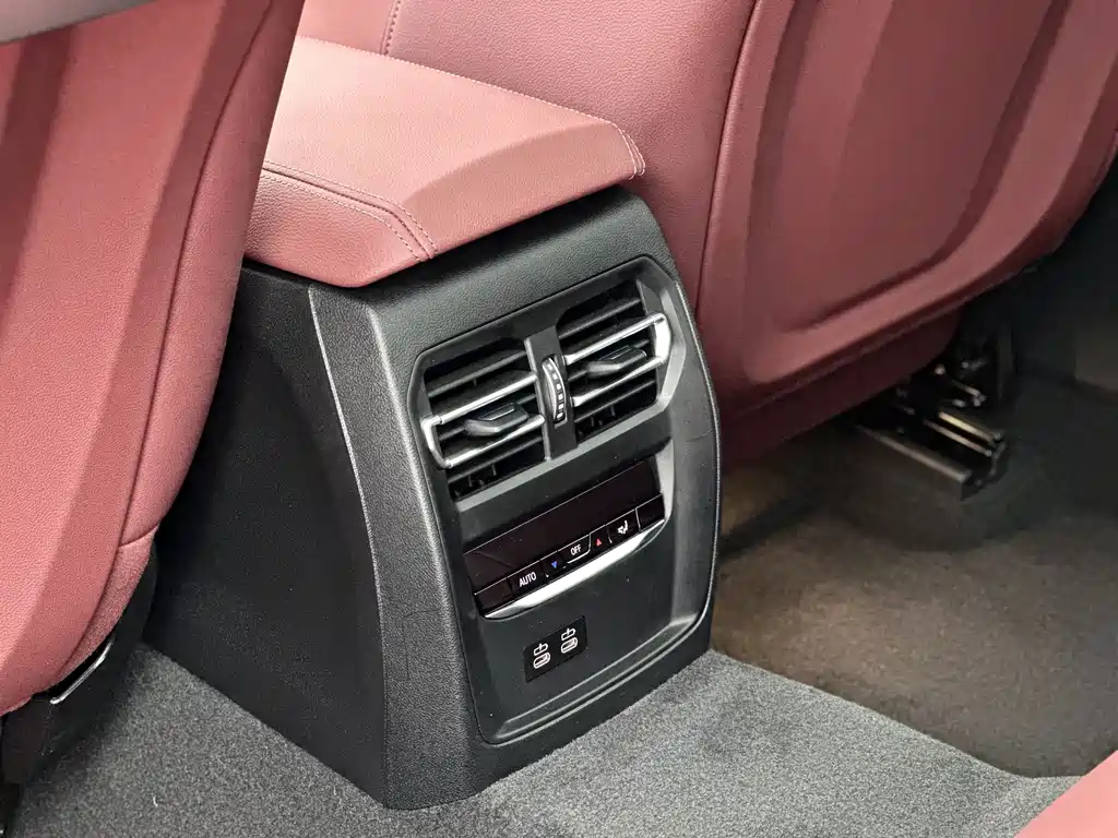 BMW 3 Series — миниатюра 12