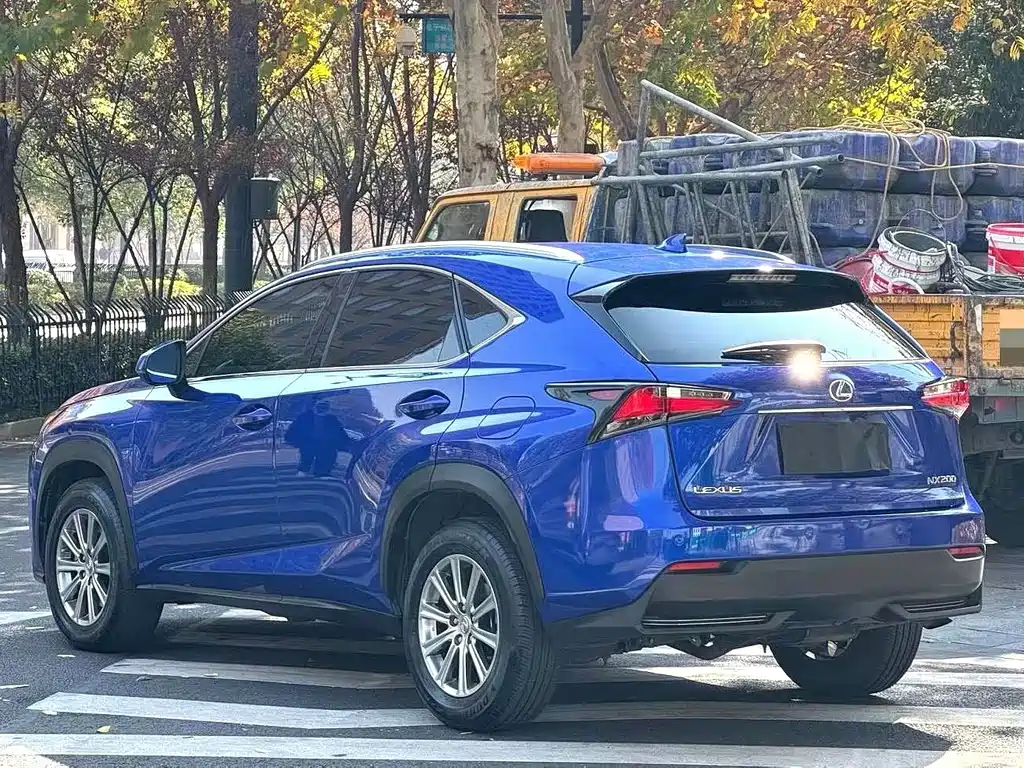 Lexus NX — миниатюра 3