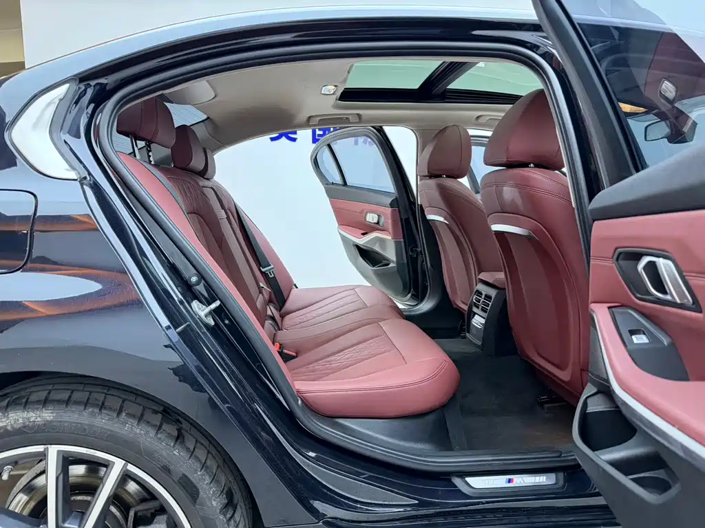 BMW 3 Series — миниатюра 17