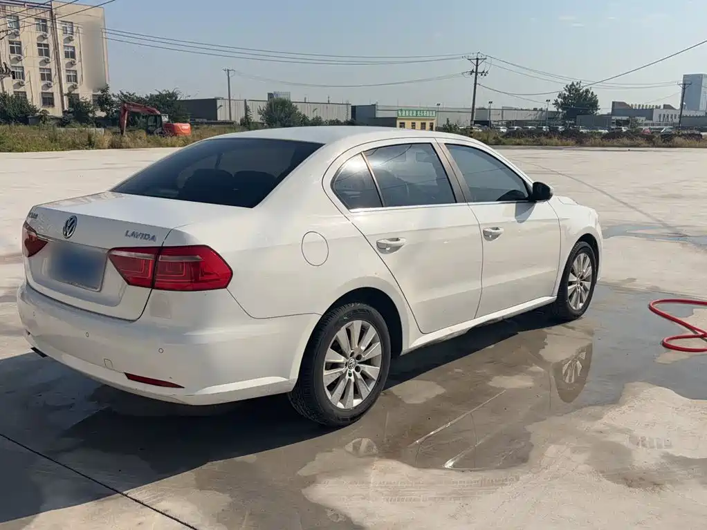 Volkswagen Lavida — миниатюра 24