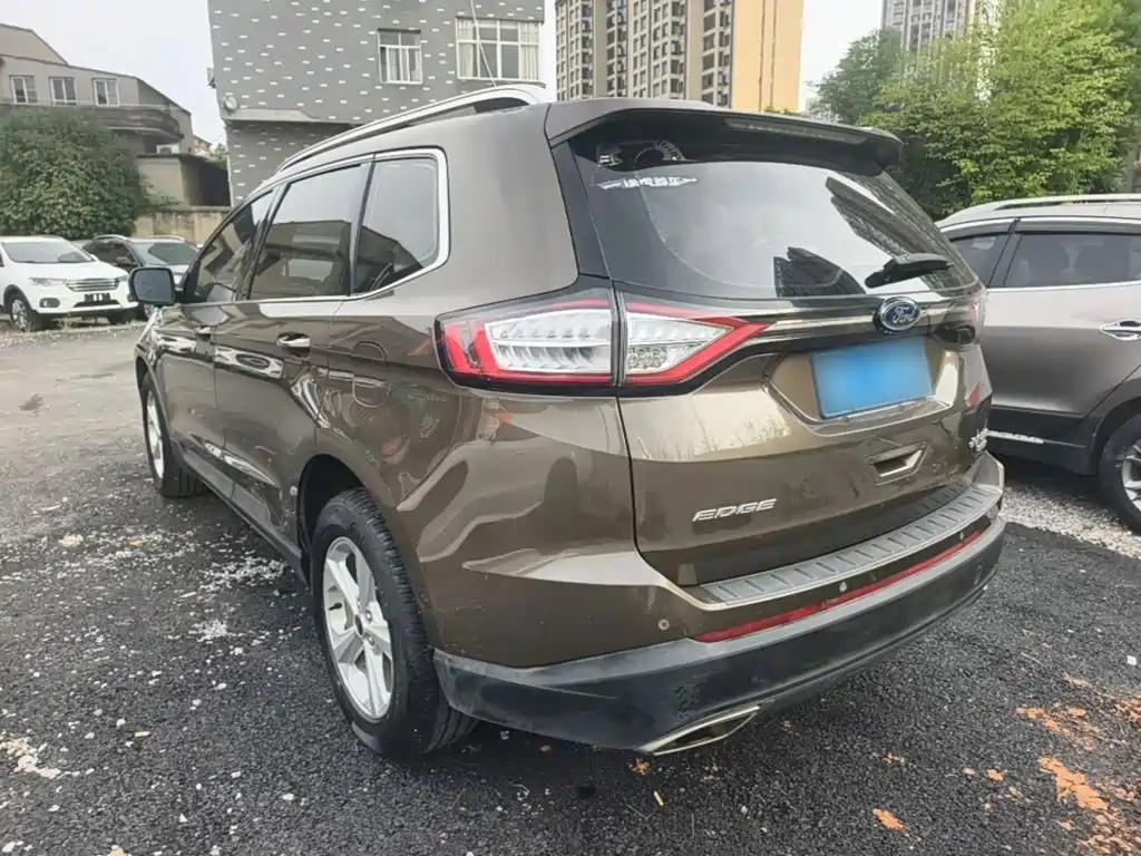 Ford Edge — миниатюра 5