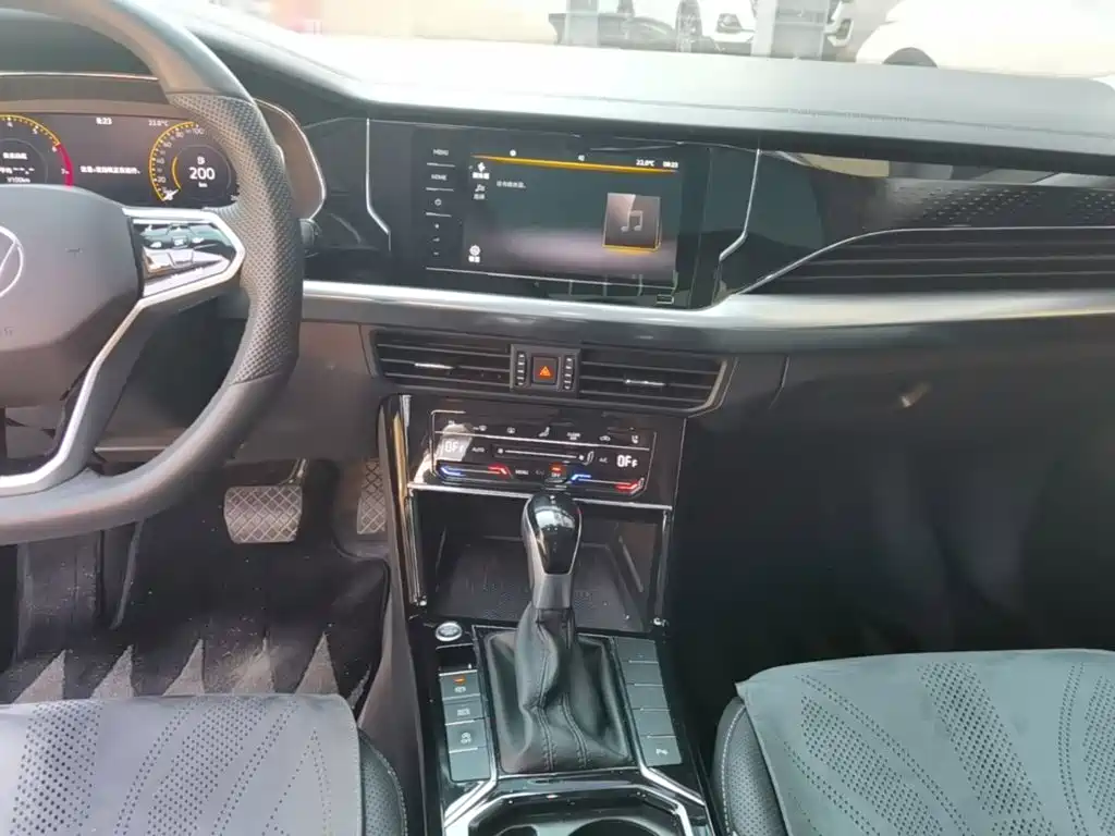 Volkswagen Passat — миниатюра 13
