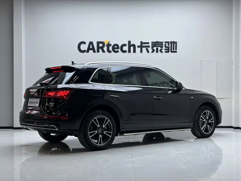 Audi Q5L — миниатюра 6