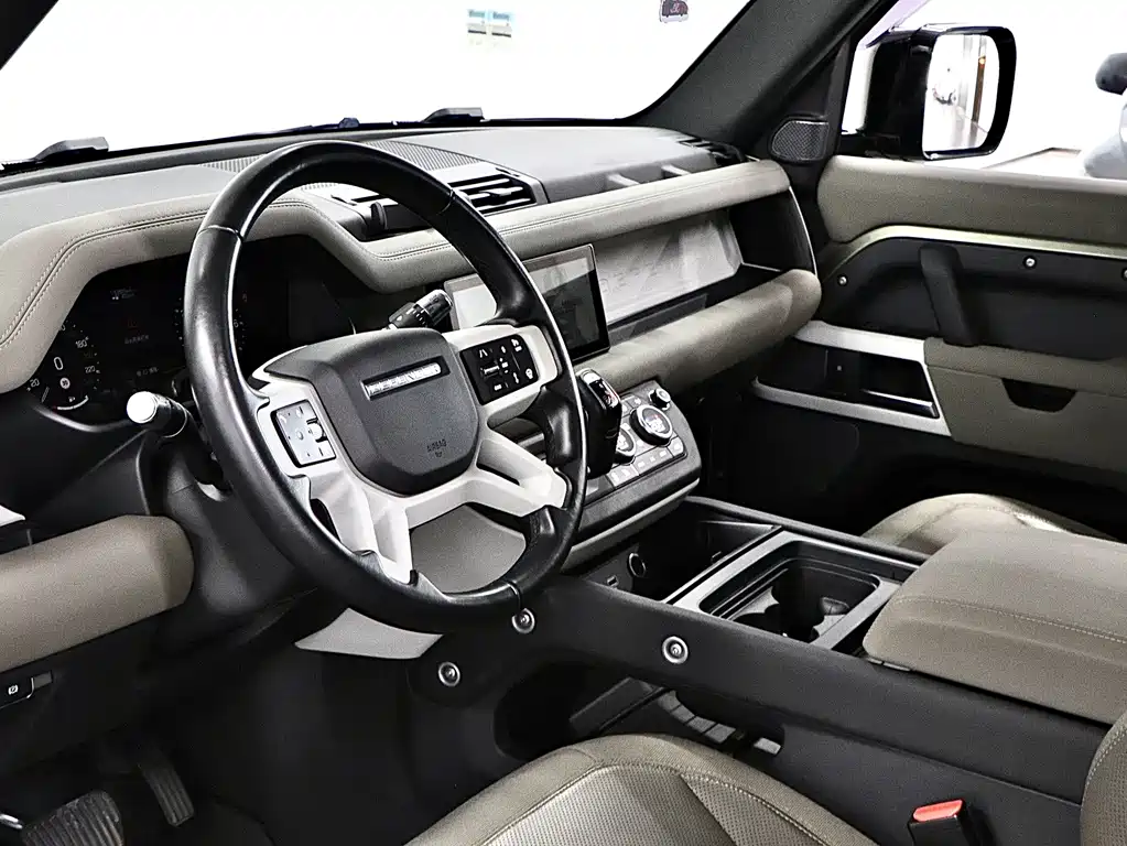 Land Rover Defender — миниатюра 11