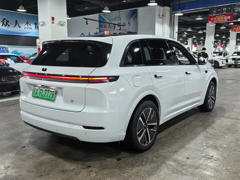Li Auto IDEAL L7