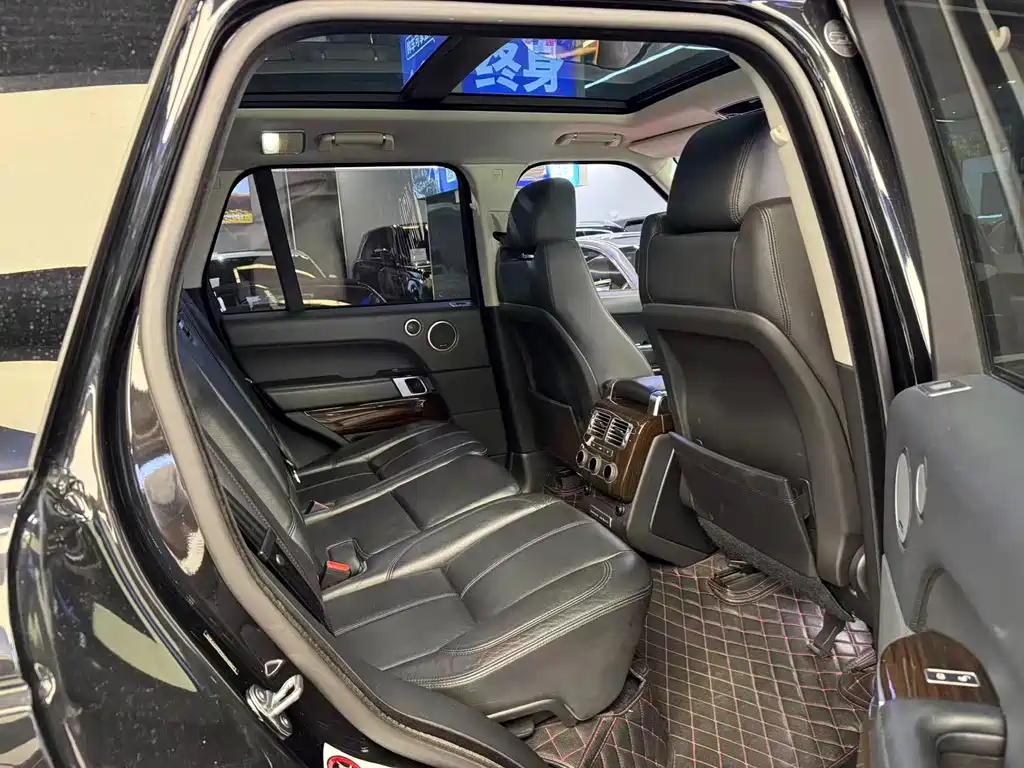 Land Rover Range Rover — миниатюра 10
