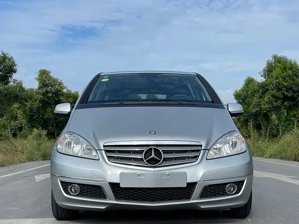 Mercedes-Benz A-Class (Import) — миниатюра 2