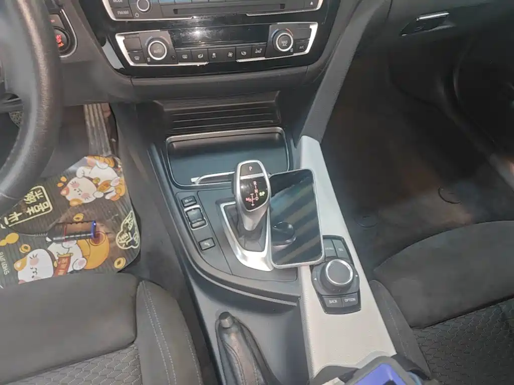 BMW 3 Series — миниатюра 14