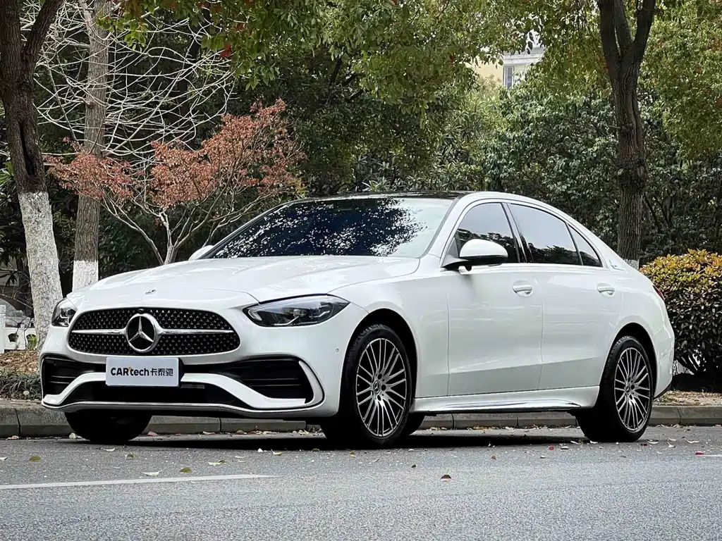 Mercedes-Benz C-Class 2024