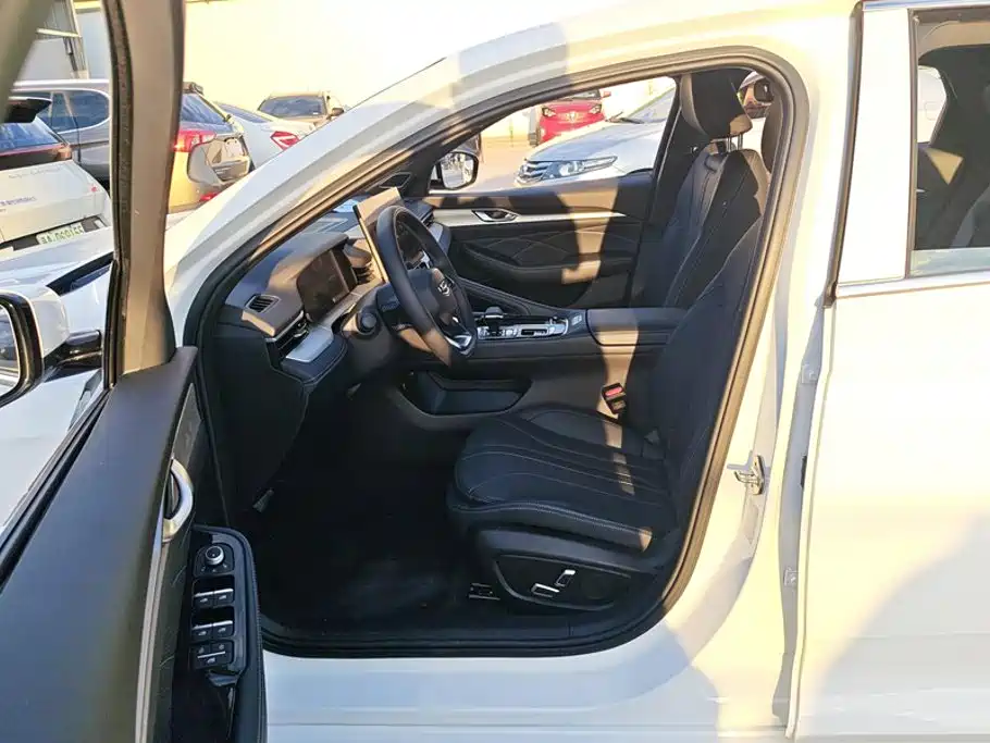 Geely Xingrui — миниатюра 9