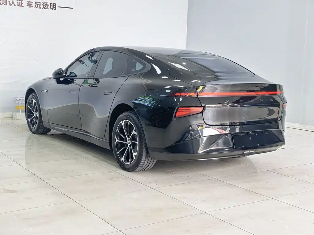 XPeng P7 — миниатюра 15
