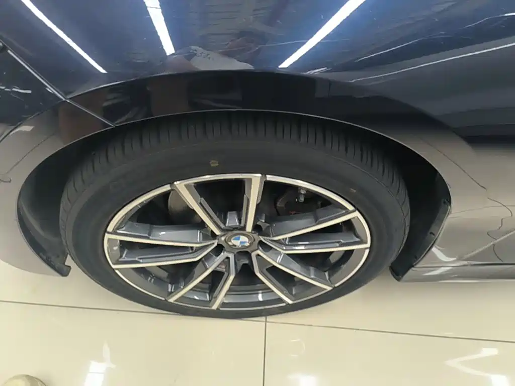 BMW 3 Series — миниатюра 23