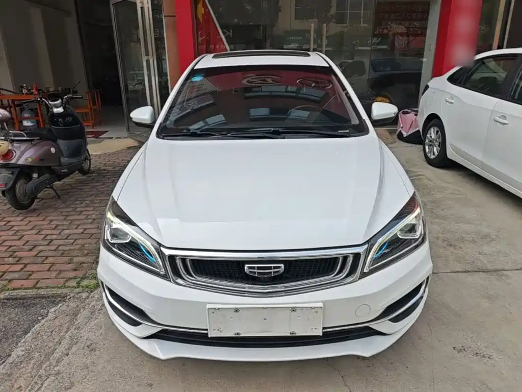 Geely Emgrand — миниатюра 3