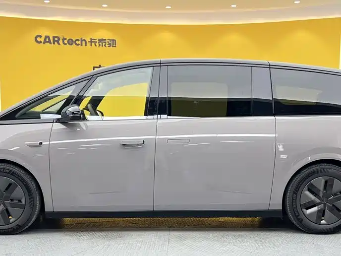 Li Auto Li MEGA — миниатюра 6
