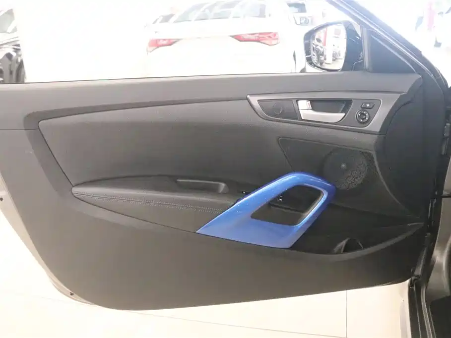 Hyundai Veloster 2012 1.6T AT Luxury