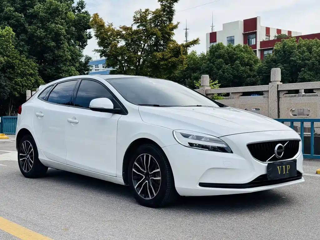 Volvo V40 — миниатюра 3