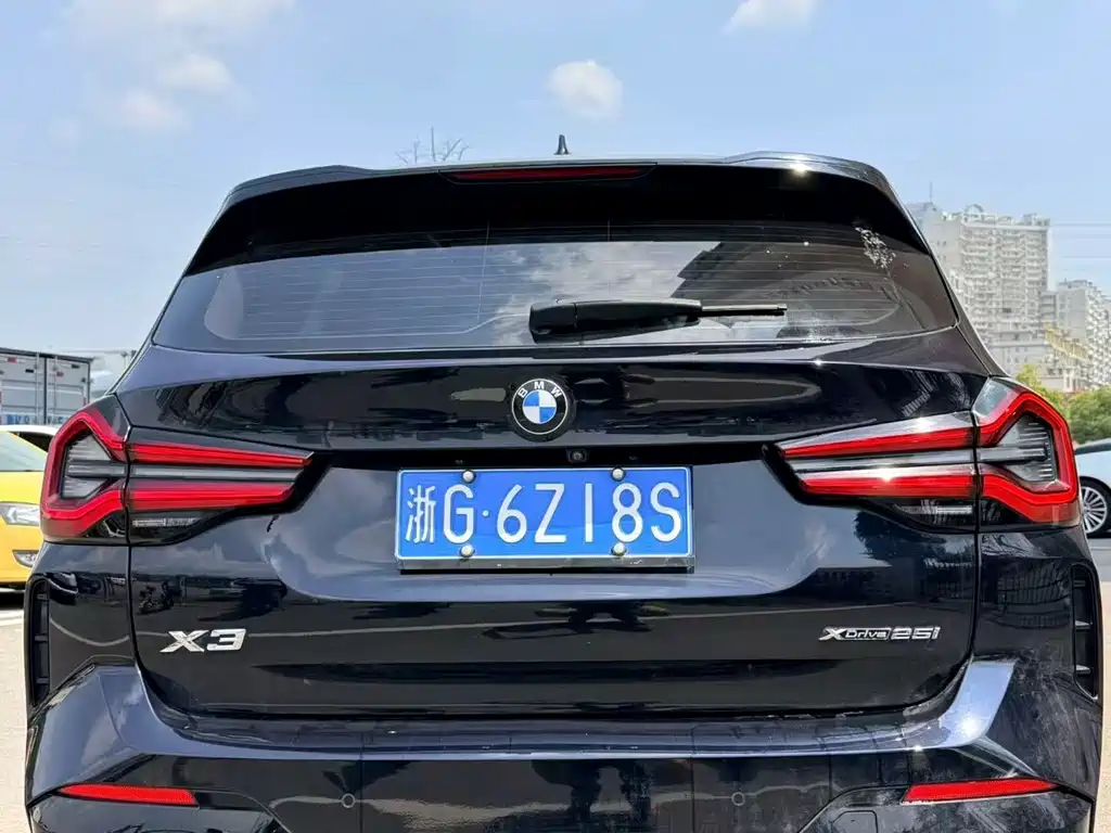 BMW X3 — миниатюра 9