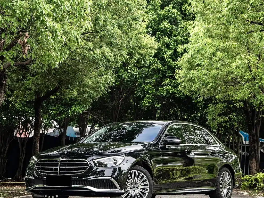 Mercedes-Benz E-Class 2021