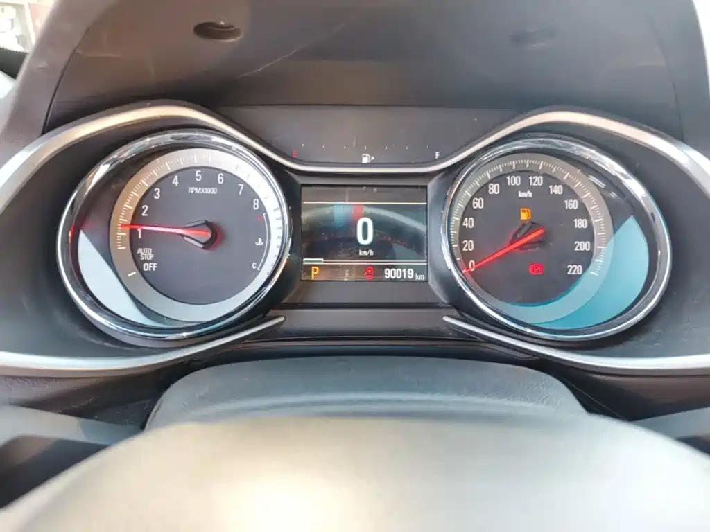 Chevrolet Volando — миниатюра 12