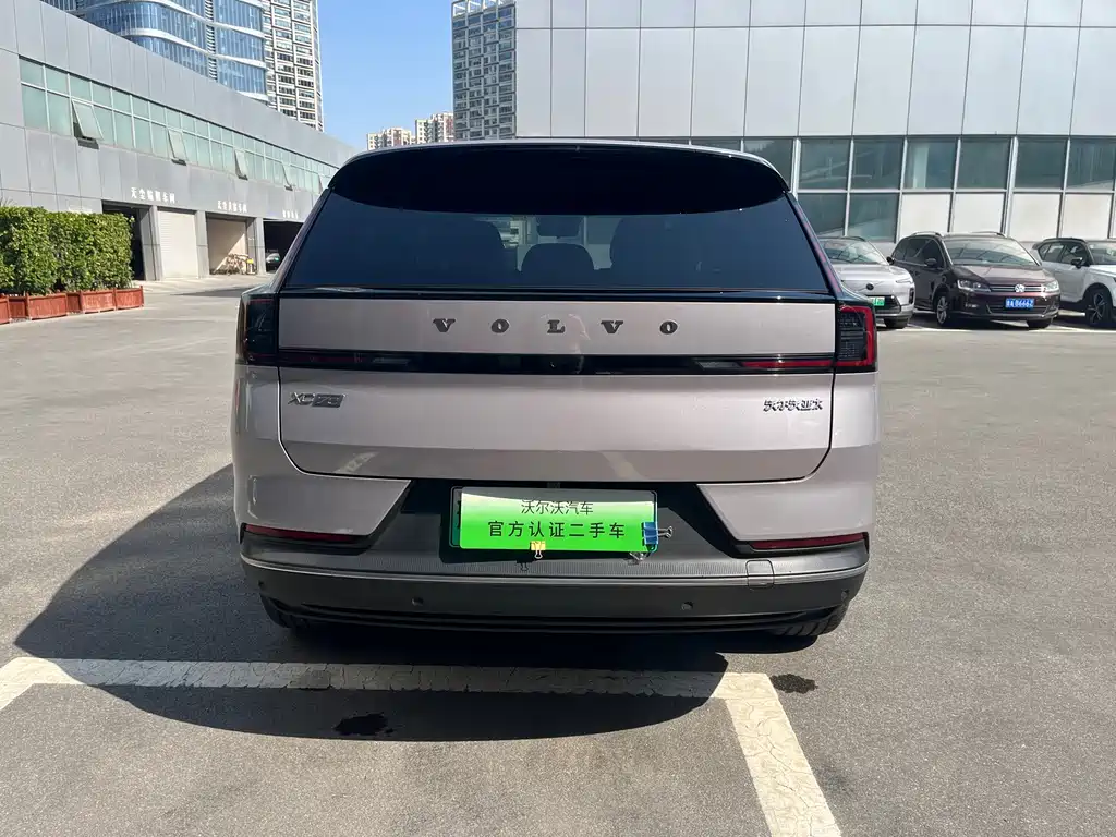 Volvo XC70 PHEV — миниатюра 7