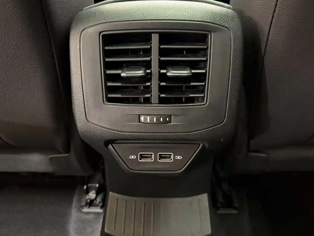 VOLKSWAGEN T ROC EXPLORING SONGS