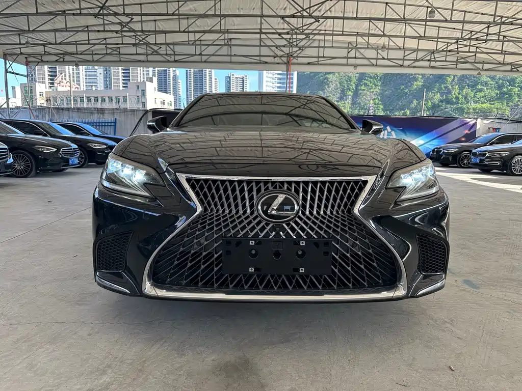 Lexus LS 2018 350 V