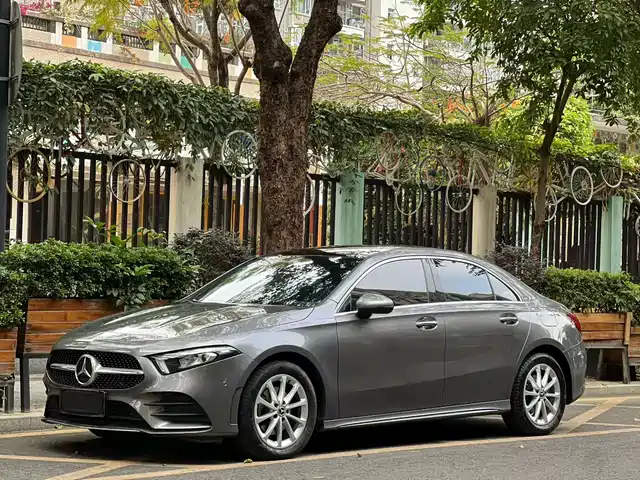 MERCEDES-BENZ A CLASS