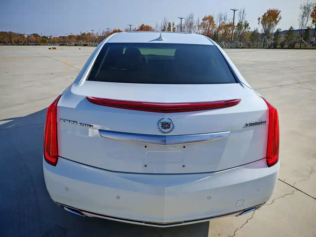 Cadillac XTS — миниатюра 5