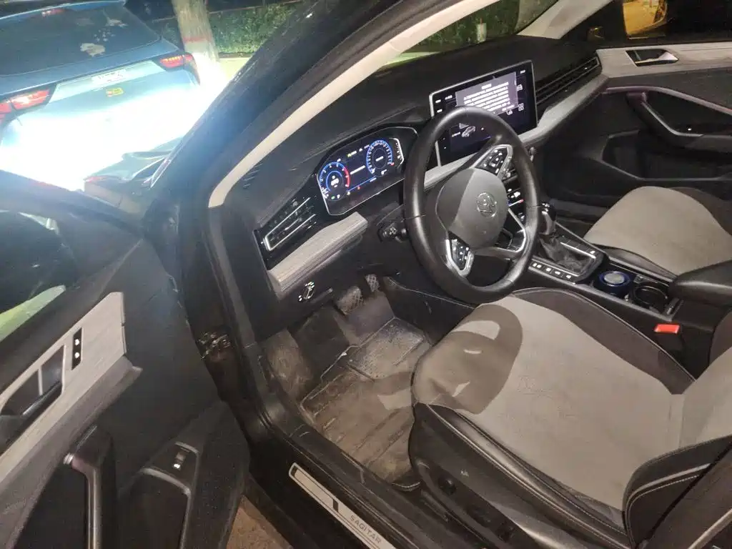 Volkswagen Sagitar — миниатюра 17