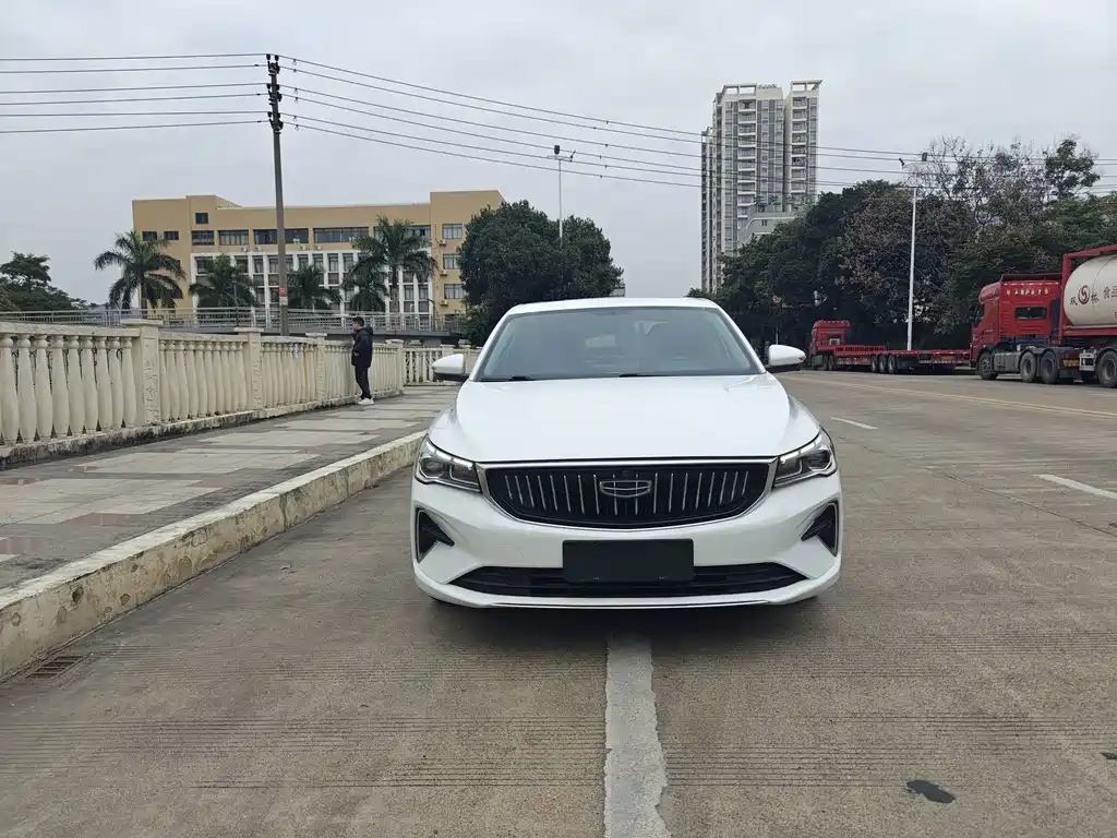 Geely Emgrand — миниатюра 2