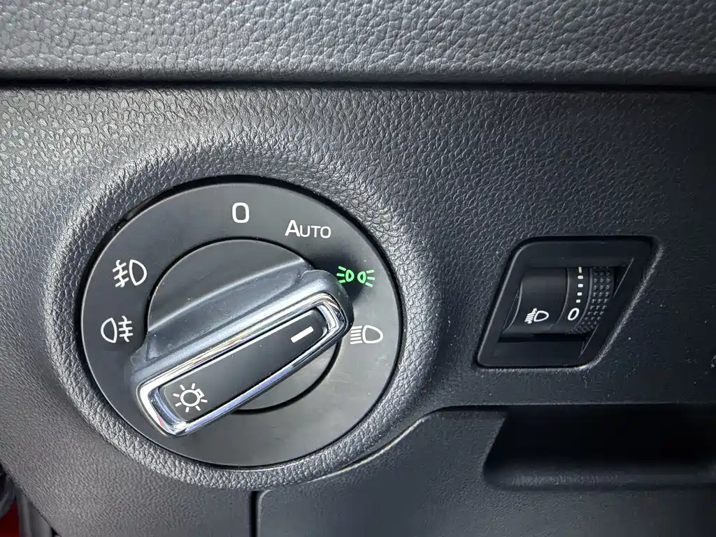 Skoda Karoq 2022 TSI280 Luxury