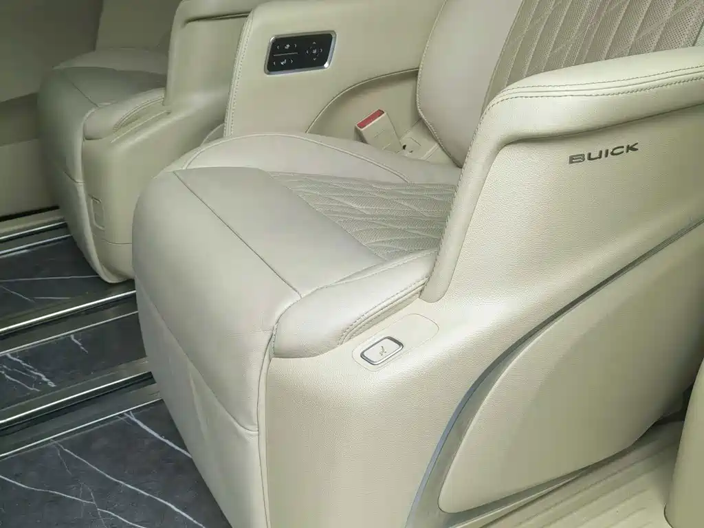 Buick GL8 — миниатюра 14