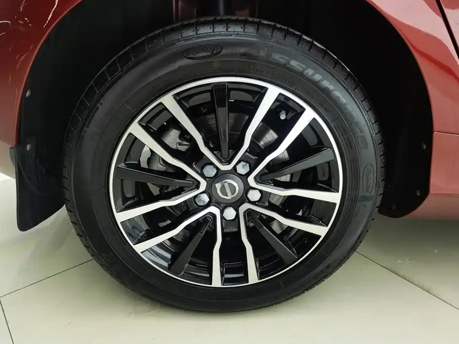 Volvo V40 — миниатюра 6