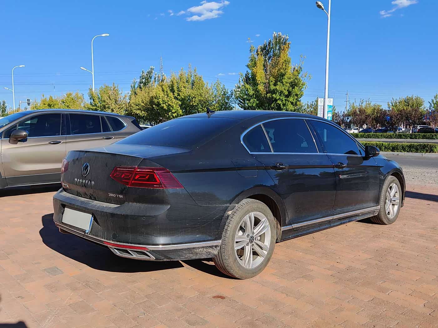 Volkswagen Magotan 1.4 л 2024 г. Чёрный, пробег 20000 км