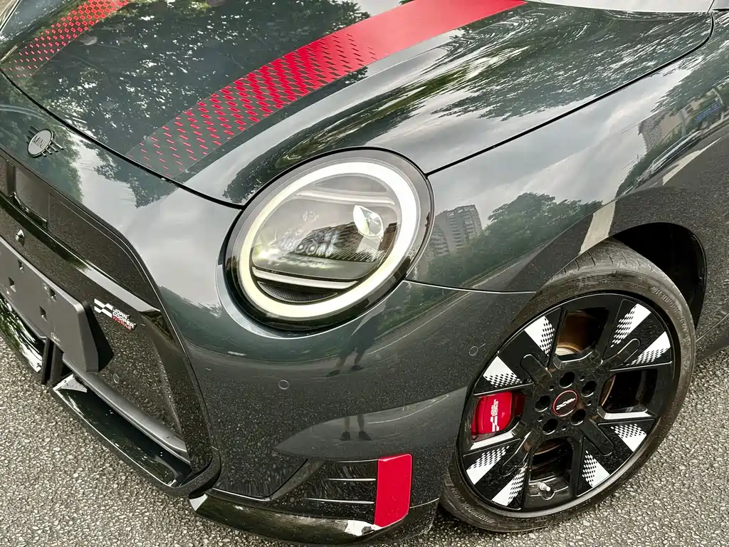 MINI MINI JCW EV — миниатюра 4