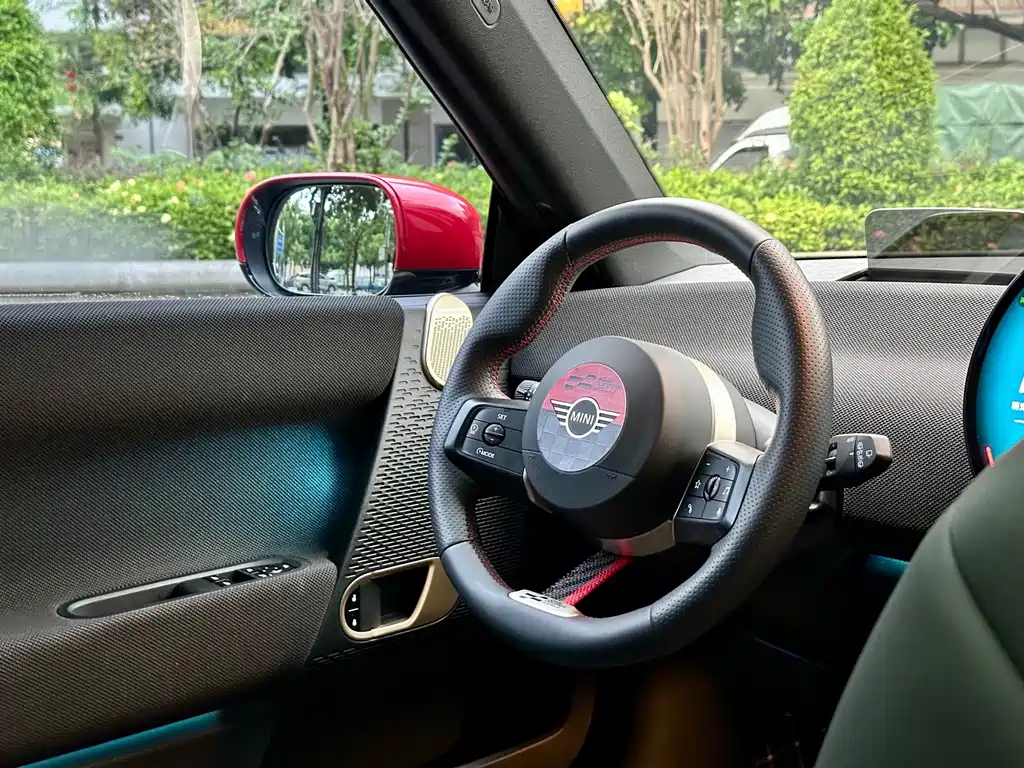 MINI MINI JCW EV — миниатюра 21