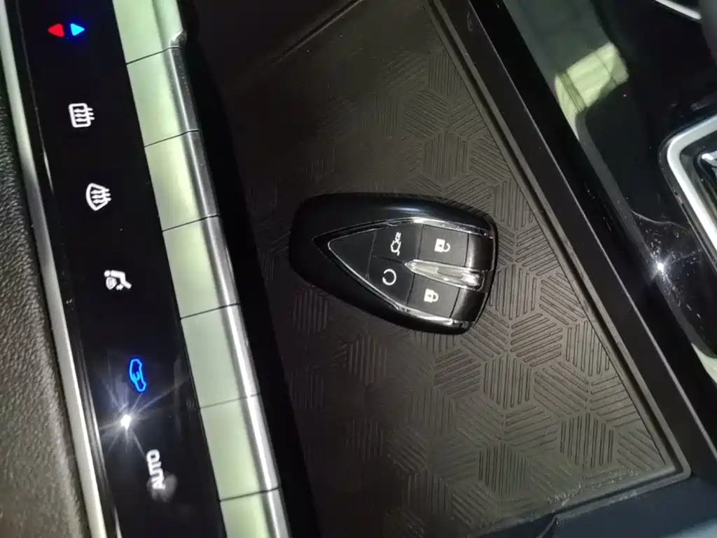 Changan Eado — миниатюра 9