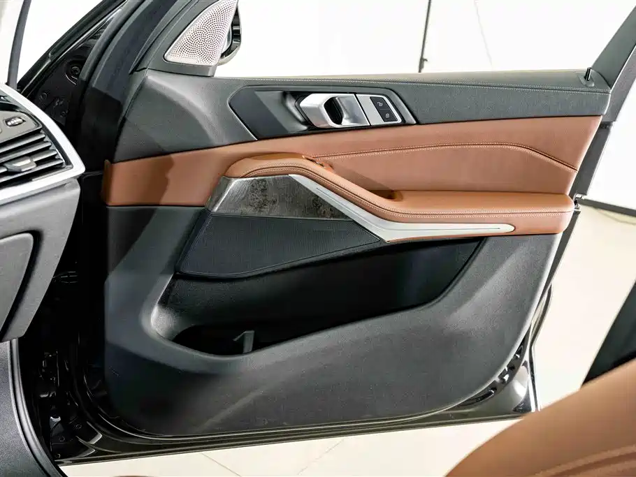 BMW X5 (Import) — миниатюра 16