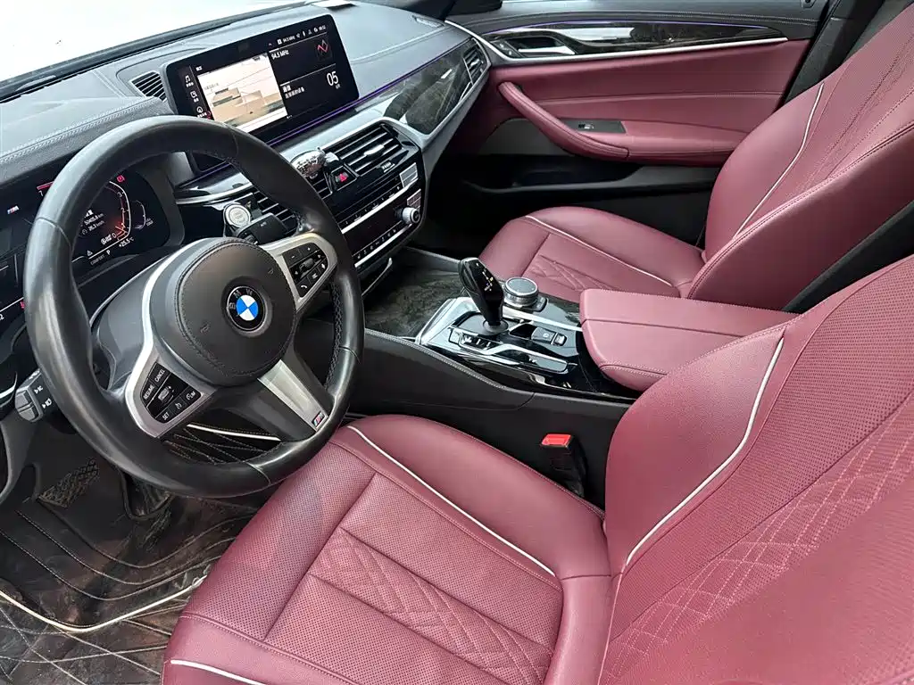 BMW 5 Series — миниатюра 9