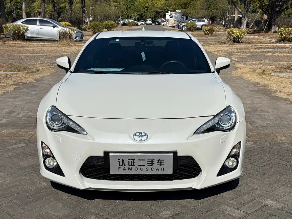 TOYOTA 86