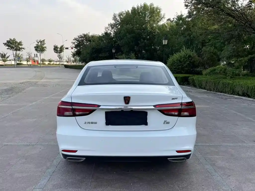 Roewe i6 Classic — миниатюра 5