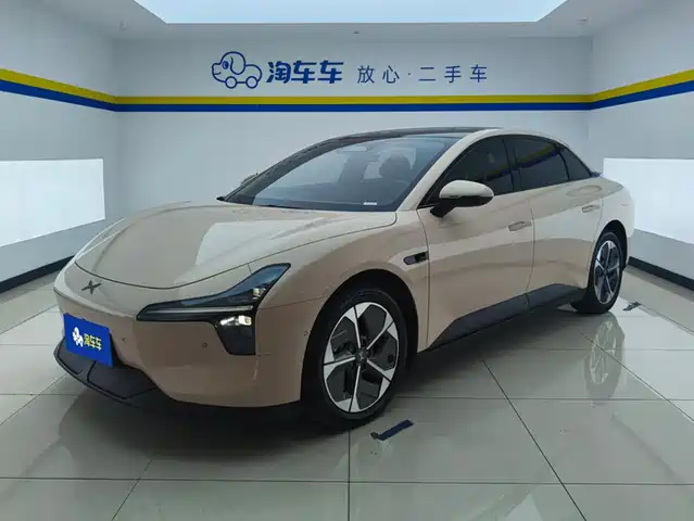 2025 Xpeng Mona M03