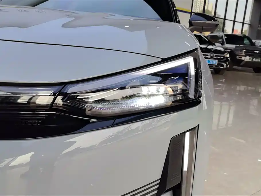 GEELY GALAXY GALAXY L6