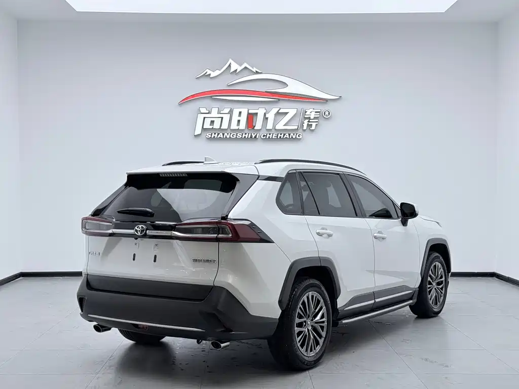 Toyota Wildlander 2023 2.0L CVT Luxury PLUS