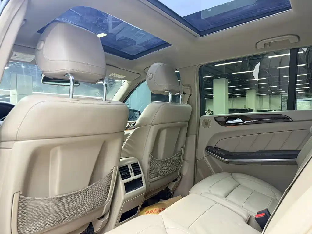 Mercedes-Benz GL-Class — миниатюра 5