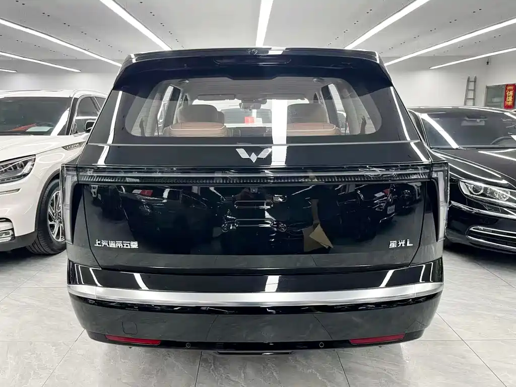 Wuling Xingguang L — миниатюра 5